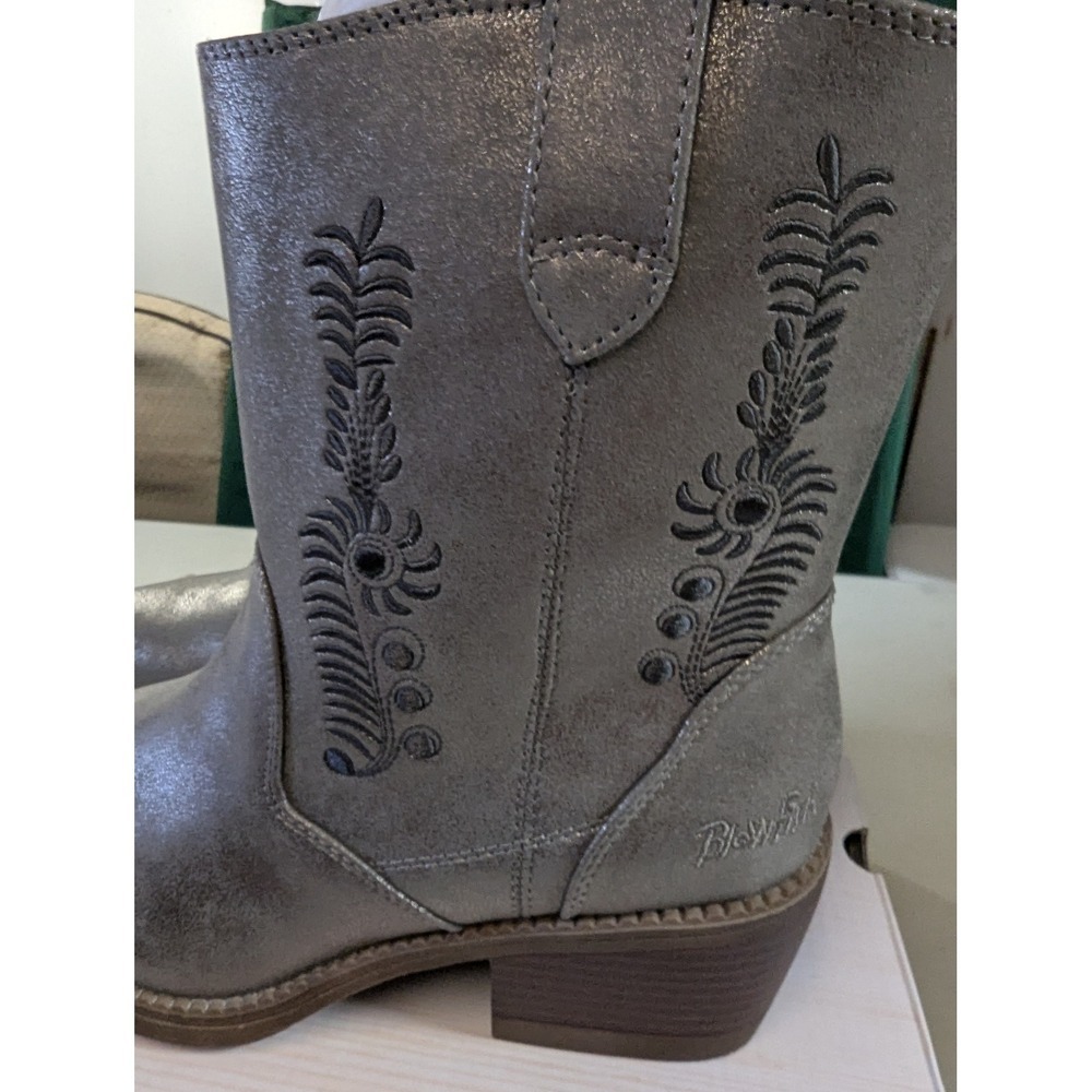 NIB Blowfish Malibu Rebel 2 Pewter Metallic Western Boots Embroidered Sz 7.5 - Picture 3 of 11